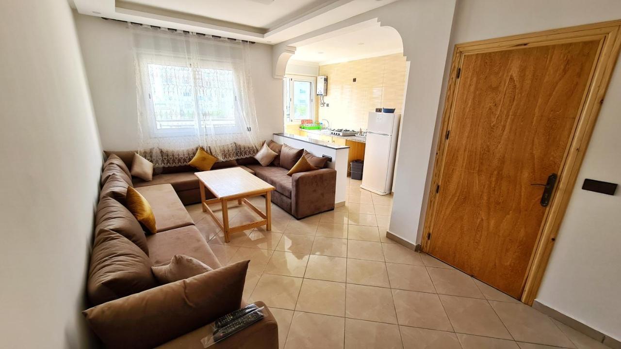 Enjoy Your Vacation Here, 1 Min To The Beach, Only For Families !! Martil Exterior photo