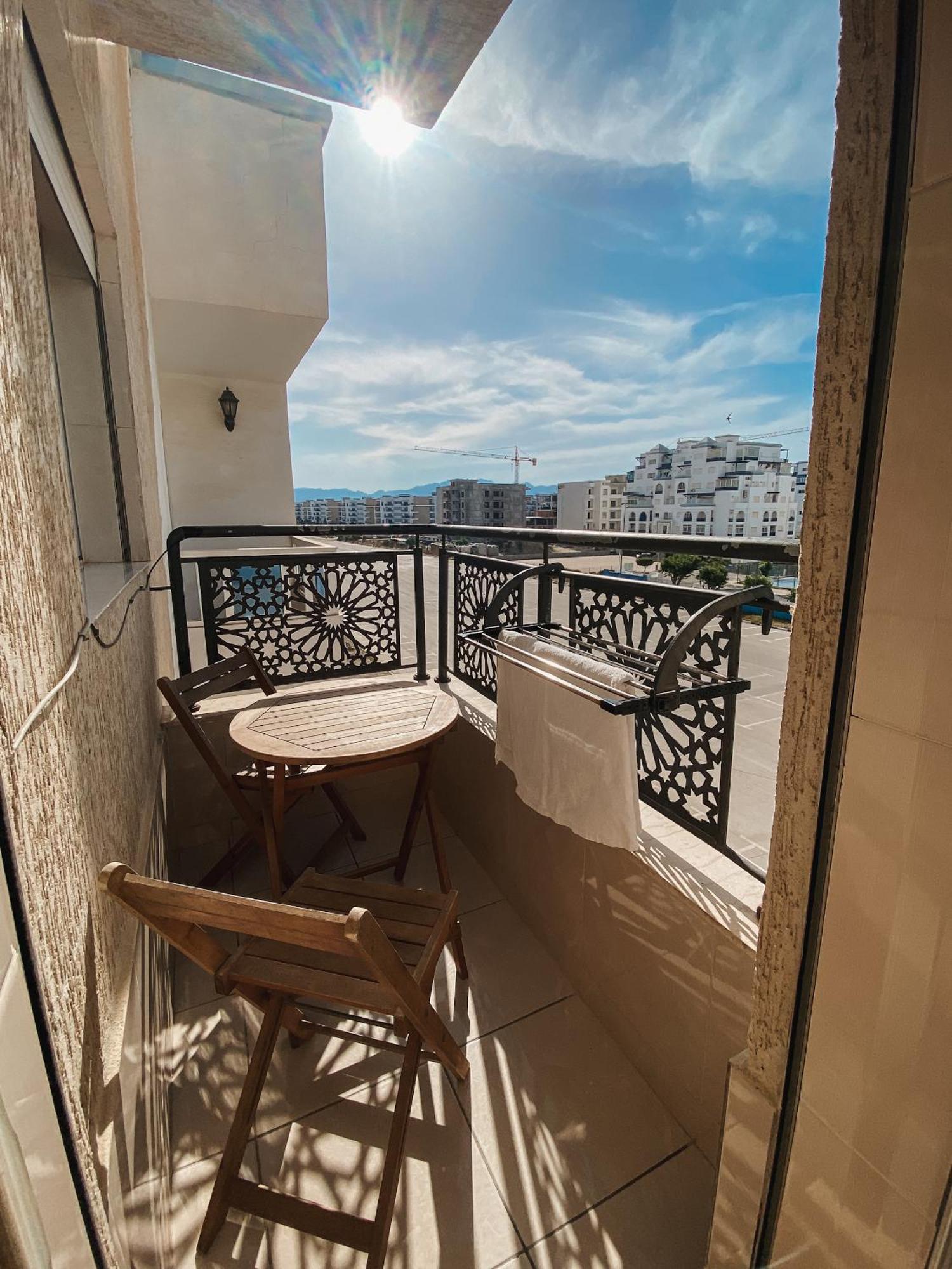 Enjoy Your Vacation Here, 1 Min To The Beach, Only For Families !! Martil Exterior photo